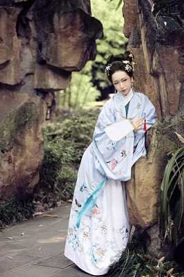 讲讲关于花魂的魔幻小故事