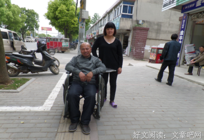 夫妻本是同林鸟，大难临头见真情