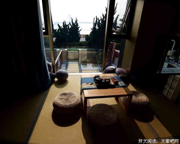 听“安漫诺”的呢喃