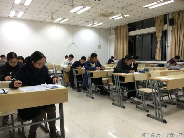 中矿大信控学院电子信息类19-05班组织英语四级模拟考试