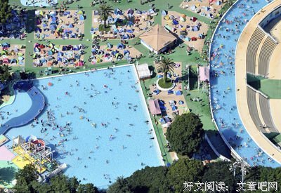 第1次看海，人山人海下饺子似的