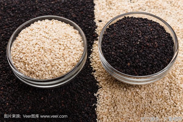 买了两瓶子黑芝麻，晚上给婆婆一瓶