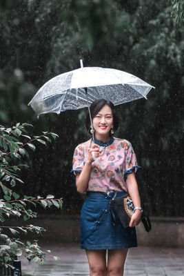 那是你的红尘，与我无关