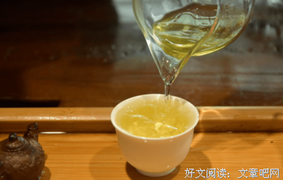 人生一杯茶，何必太清醒