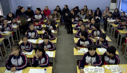 青年下乡，我们在路上