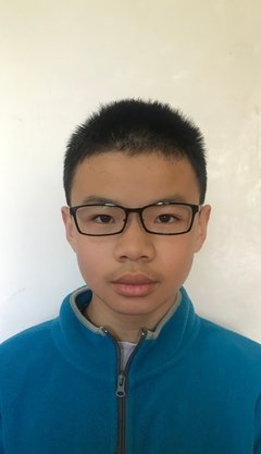 助人为乐 展青年风采