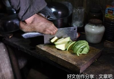 15载，为无臂哥哥撑起一片天