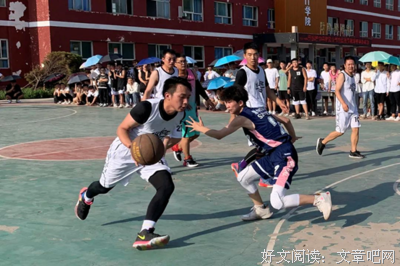 挥洒汗水，篮球赛进行时
