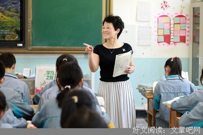 爱洒良文塘 展青春文采