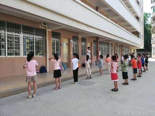 岭南学子三下乡：携手同行，守护童真乐趣
