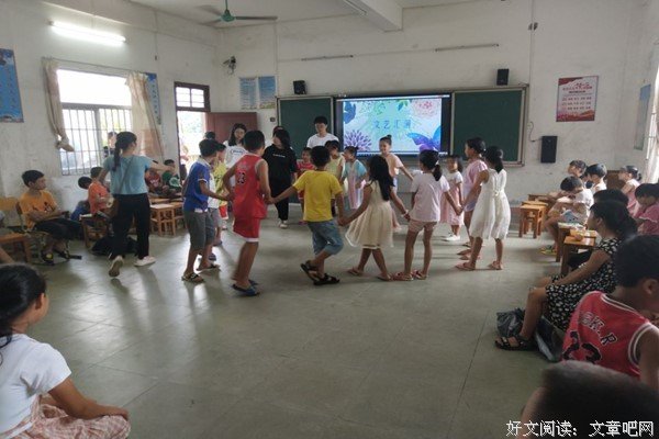 “风帆”社会实践队：情系符屋，歌舞飞扬