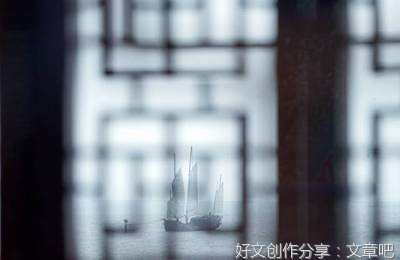但看花开落，不言人是非