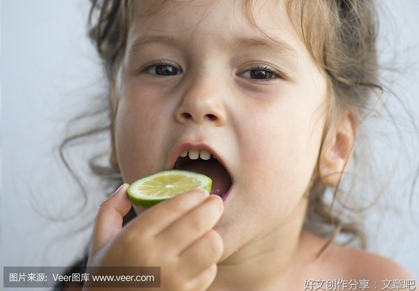 凝视酸味的努力