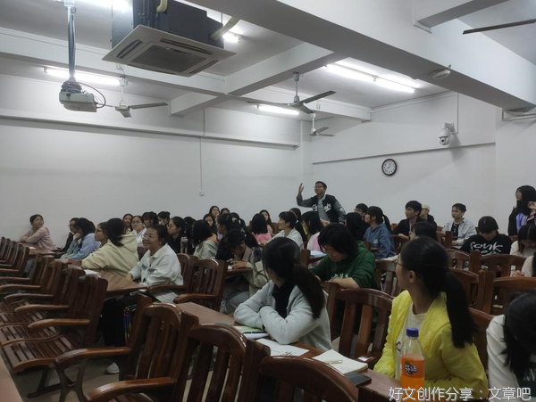 岭南师范学院外国语学院成功举办2021—2022学年生源地首贷生诚信