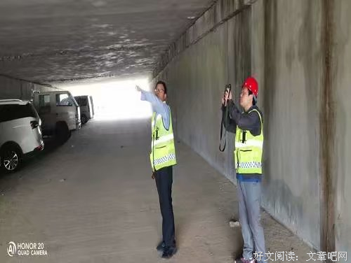 “见微知桥筑，砼心护民安”实践团实地测量工作有序开展