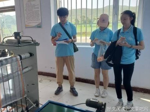 山东理工大学大学生实践队赴头号村参观编织厂