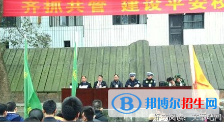 参观兴文中学有感