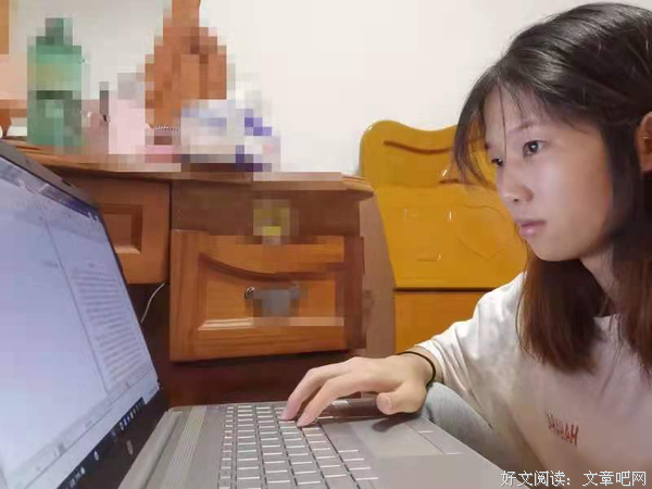提笔记录，推广红色文化建设