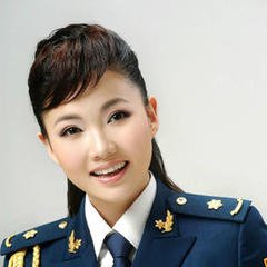 女友偷偷去看异地恋男友，结果惊喜变惊吓，男友：逢场作戏别当真