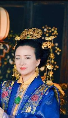 每一个晚婚的姑娘，都是有原因的，我说了，你姑且听听！