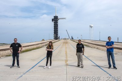 SpaceX载人龙飞船将于11月份进行首次环绕国际空间站飞行