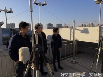 抬头是片蓝蓝的天