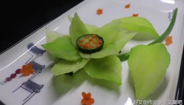 用荷花冷拼艺术，促进粤菜文化传承