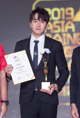不要因为任何人而迷失自己