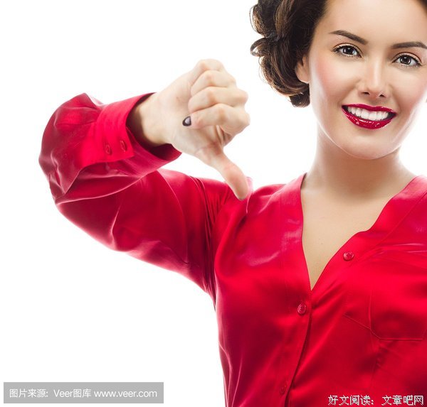 贬低别人，不是彰显自己的伟大，而是显得自己的愚昧