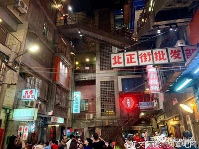 再也没有人会问你过得好不好，快不快乐